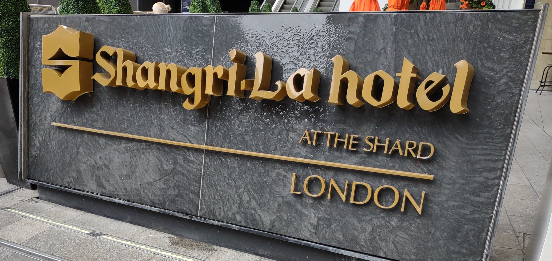 Shangri-La_Shard_Signage